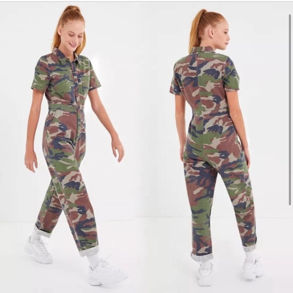 camo urban outfitters jumper